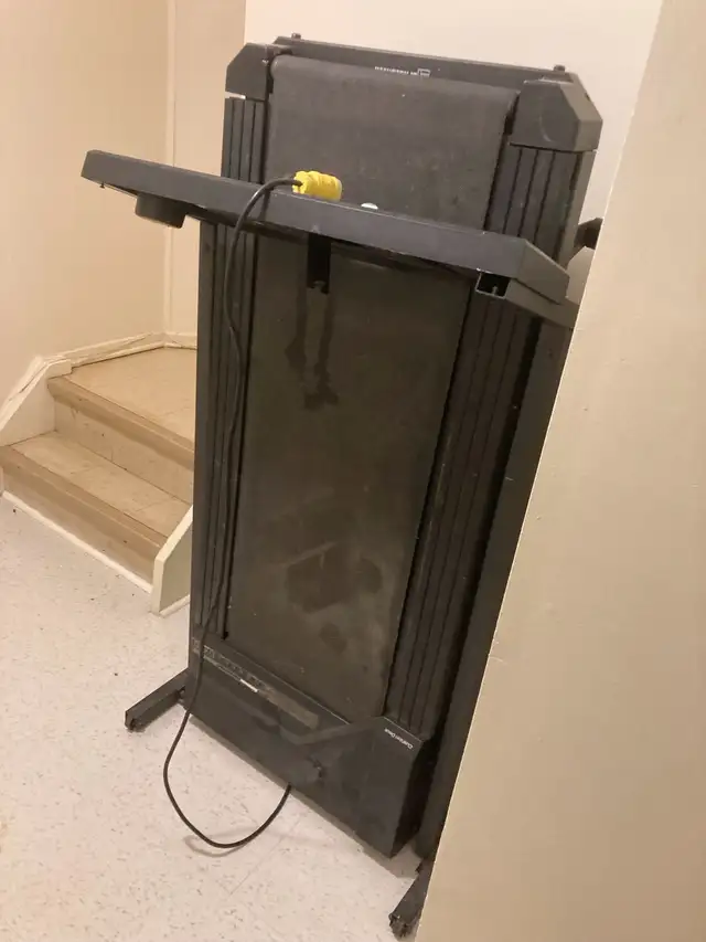 Sportline Treadmill in Exercise Equipment in Ottawa - Image 2
