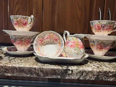 13 piece Royal Albert China Serena 839239, View more