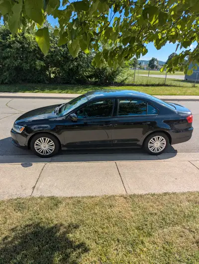 2012 Volkswagen Jetta Trendline Plus for Sale. Automatic, air conditioner, power windows power locks...