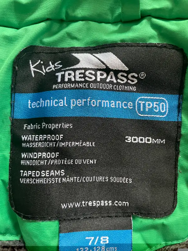 Jacket For Kids - Fall/Winter in Kids & Youth in Kitchener / Waterloo - Image 5