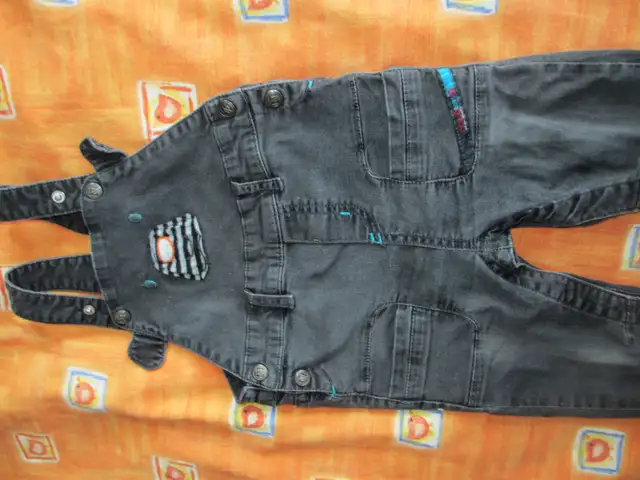 Salopette en denim Nano (pour enfants 12 mois) (C187) in Clothing - 9-12 Months in City of Montréal - Image 6