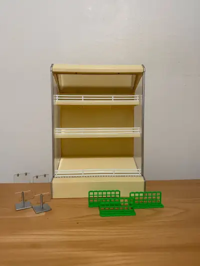 Attention, cet objet est une MINIATURE (échelle 1:6 Barbie, Nendoroid, BJD, etc.) Rare présentoir al...