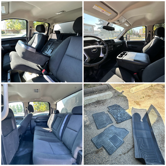 2011 Chevrolet Silverado 2500 wit Telus Commercial Topper/Canopy in Cars & Trucks in Edmonton - Image 4