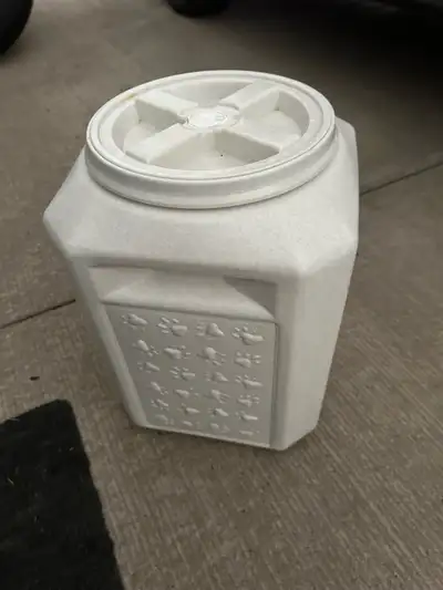Medium 35L dog food bin , View more