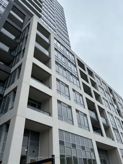 Brand New Bachelor condo near shoppers world Brampton, Equipped with Geo thermal Heating & Cooling w...
