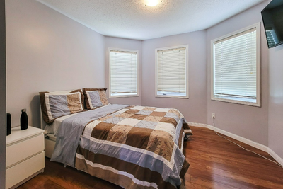 A private bedroom is available in a clean and well-maintained 4 bedroom detached house near Gurudwar...