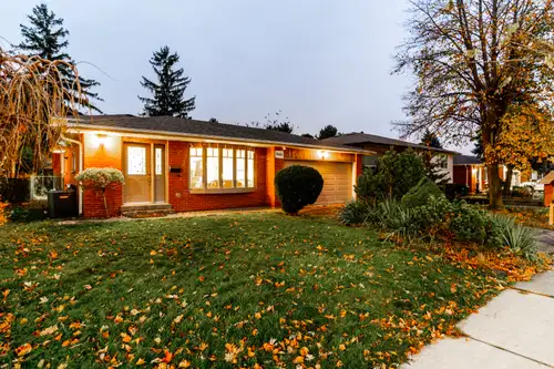 Big Family Room, PBig backyard with Treehouse, Zipline, Sandbox for kids to enjoy and walk out of th...