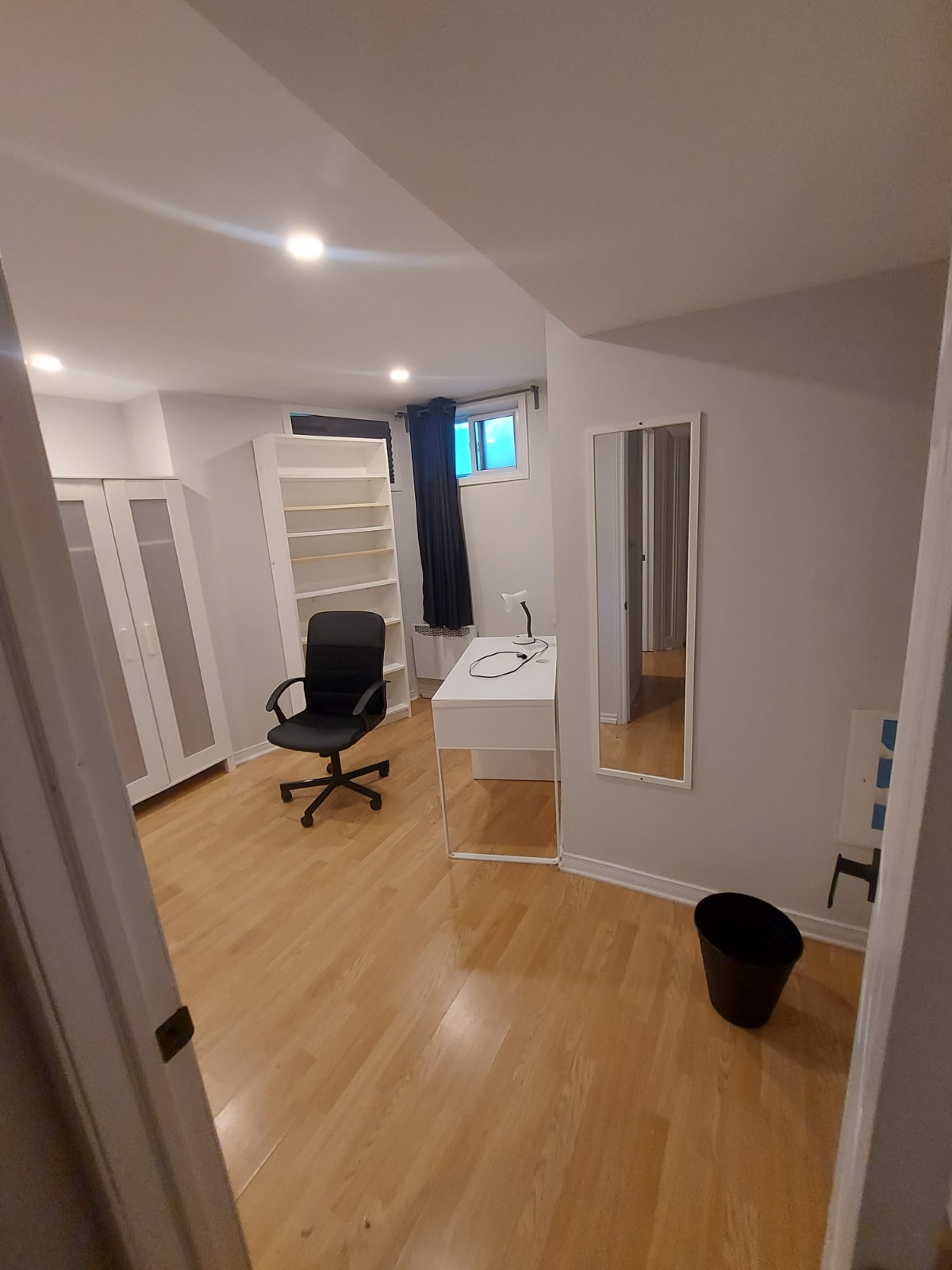 Cession de bail – Grande chambre meublée, TOUT inclus - FILLE — photo 3