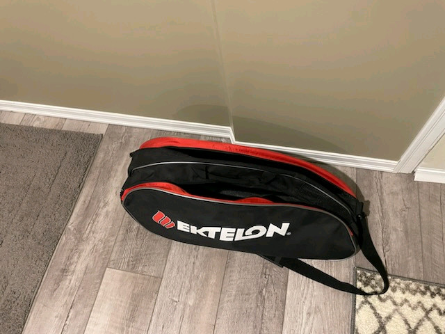 Racket Sports Bag - tennis, racket ball, pickle ball & more in Other in Nelson - Image 4
