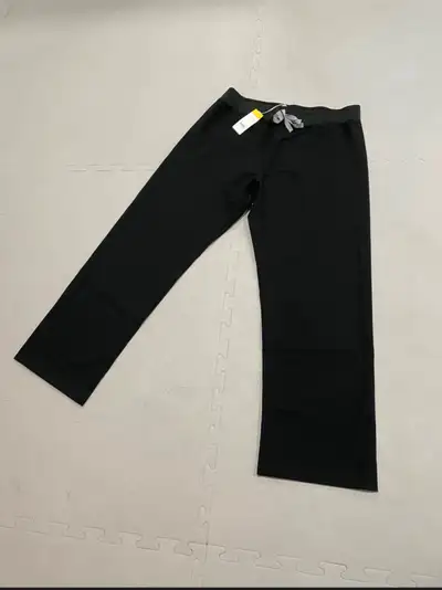 Figs Brand Scrubs "Livingston" Basic Pant Black - Size Large Two back pockets *Brand New with tag Pu...