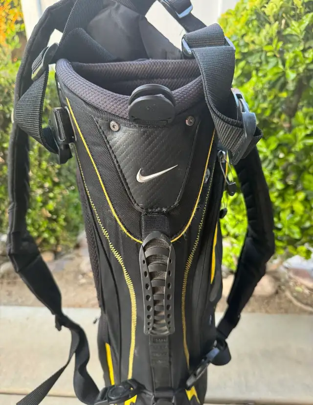 Nike LIVESTRONG Golf stand bag in Golf in Belleville - Image 7