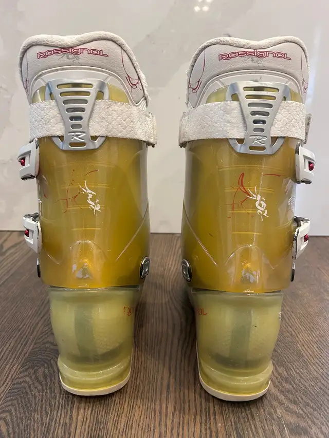 Rossignol Electra 80 Sensor 3 Ski Boots - Size 24.5 in Ski in Ottawa - Image 7