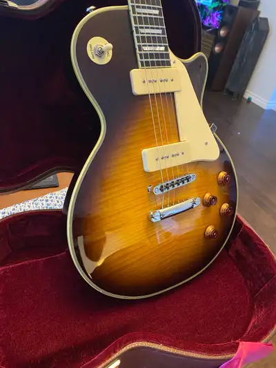 Agile 3200 AL Les Paul Guitar, View more