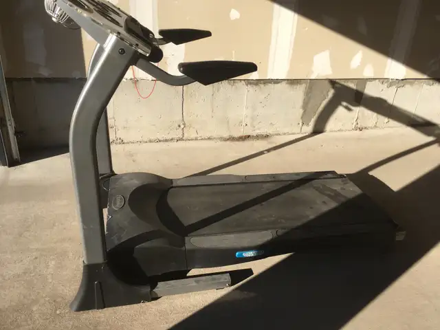 Treadmill  - Free Spirit 722.30822 in Exercise Equipment in Ottawa - Image 6