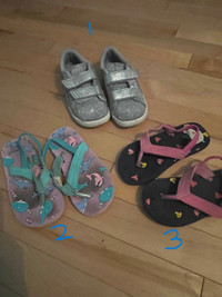 chaussures/sandales - pointure 9 enfant