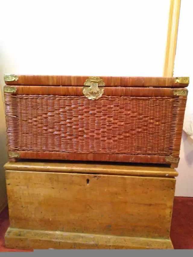 Wicker Trunk with Oversized Glass Top in Coffee Tables in City of Toronto - Image 3