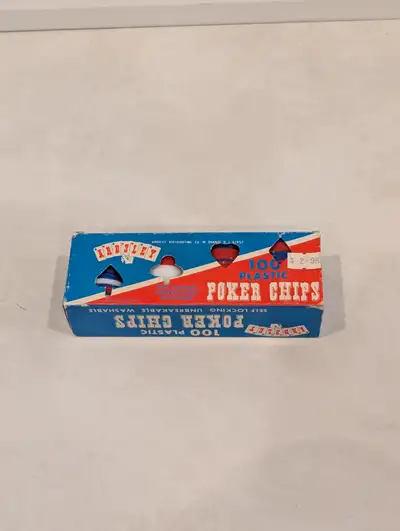 Selling a vintage box of Ardsley 100 Plastic Poker Chips. These are "self-locking, unbreakable, and...