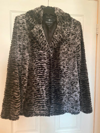 Women’s beautiful black/gray faux fur jacket, size large