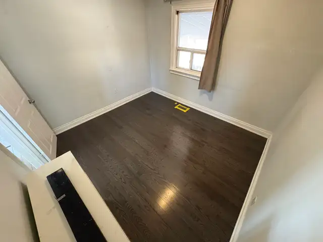 Unfurnished Private Room – Upstairs Unit in Room Rentals & Roommates in City of Toronto - Image 7