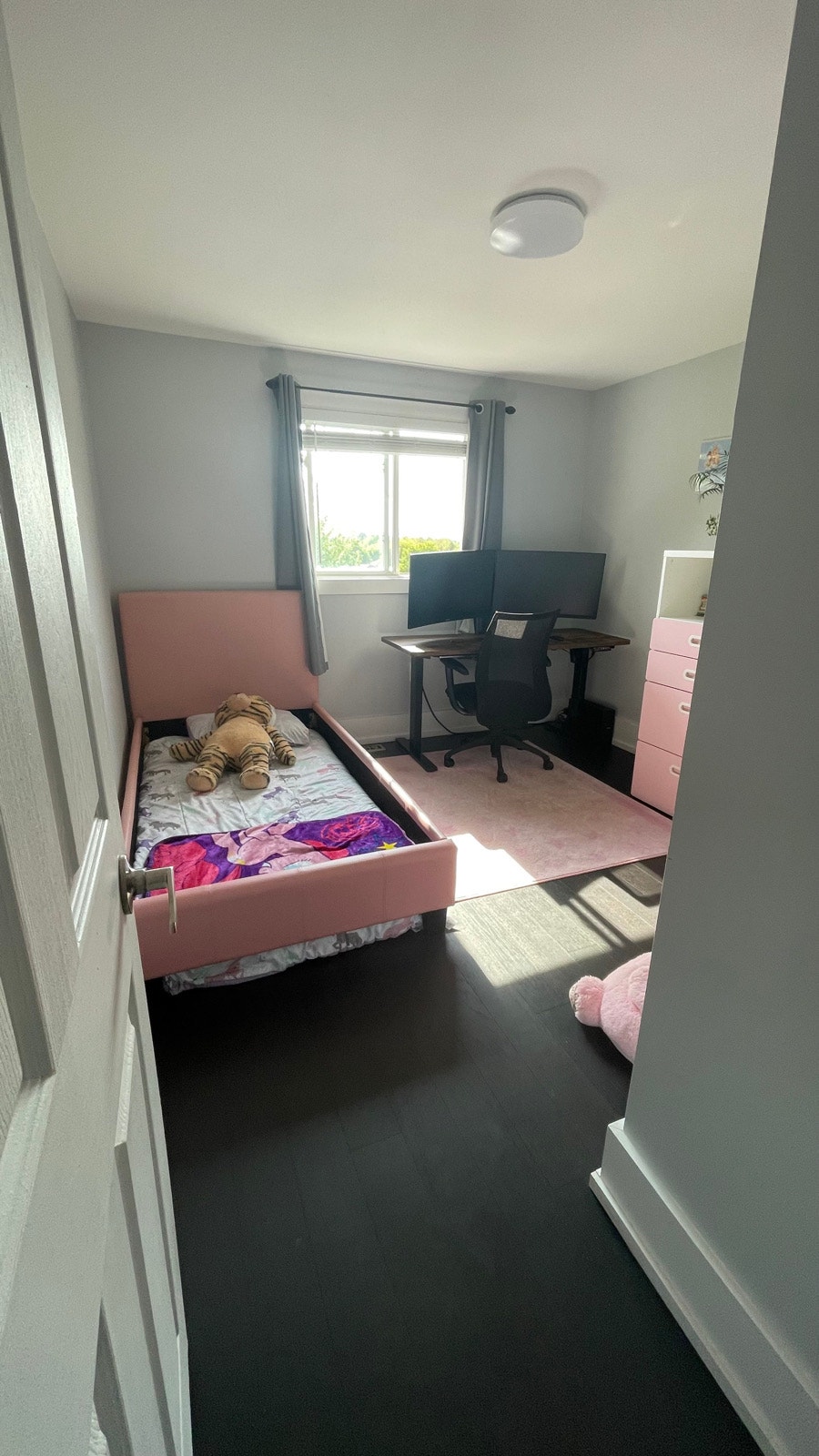 Beautiful 2 Bedroom Apartment 3
