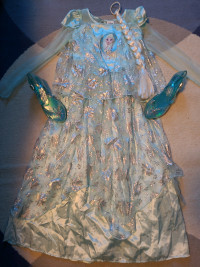 Disney frozen dress 2 blue and 3 green varying sizes 7-12 years 