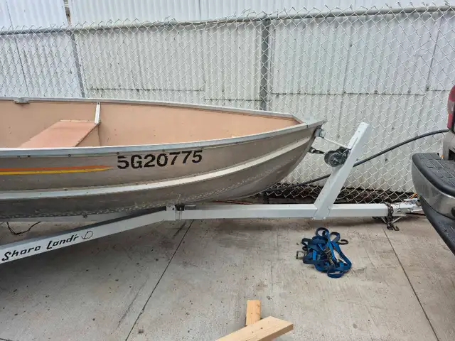 (SOLD PENDING FINAL PAYMENT)Misty RIVER 14 FT BOAT AND trailer in Powerboats & Motorboats in Saskatoon - Image 9
