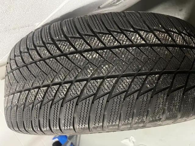 20" OEM BMW Wheels + Winter Tires & TPMS (X5 / X6) in Tires & Rims in City of Toronto - Image 5