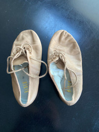 Jazz Shoes for girl - size 3 by Bloch