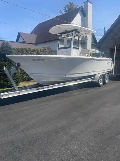Bateau Sea hunt 23’7’’ modèle ultra 235 année 2019 mise en service 2020 moteur yamaha 250Hp 127 heur...