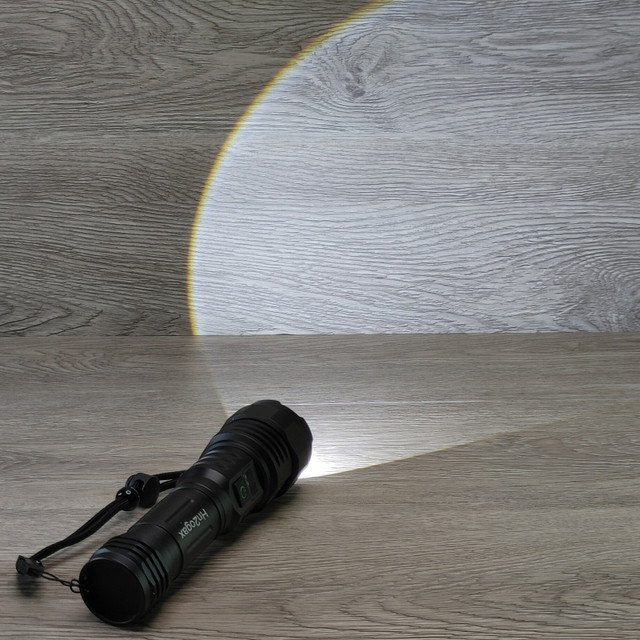 3 Compact Tactical Flashlights LED 1 White Light & 2 Red Light in Other in City of Toronto - Image 2