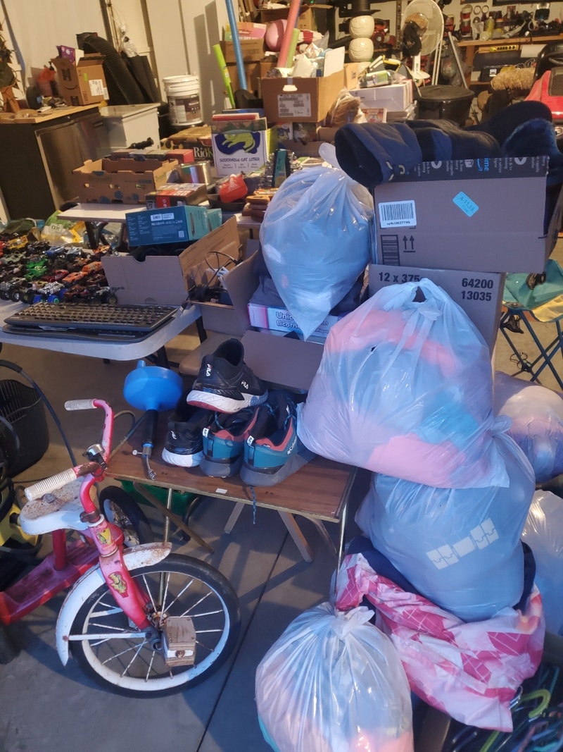 Huge MultiFamily Garage Sale Garage Sales London Kijiji