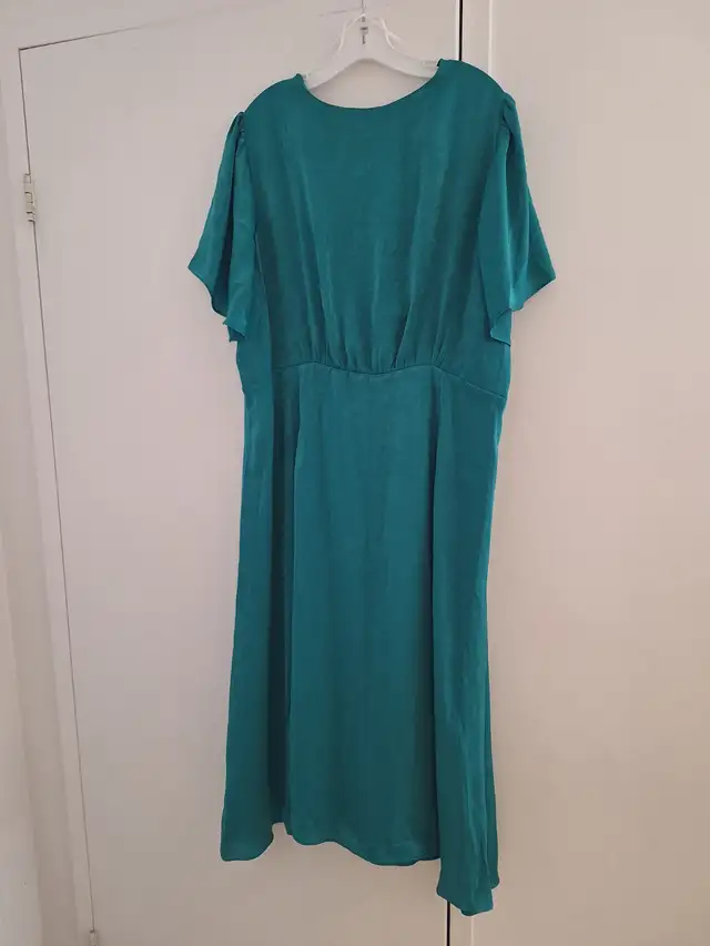 Robe neuve pour femme grande taille grandeur 24 -4x in Women's - Dresses & Skirts in Drummondville - Image 6