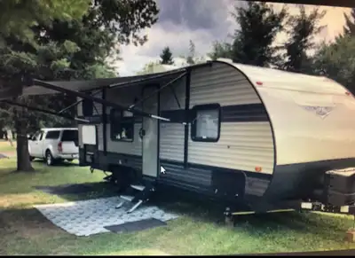 26’ Travel Trailer for Rent Fully Equipped & Super Clean Smoke-free & vape-free trailer Enjoy comfor...