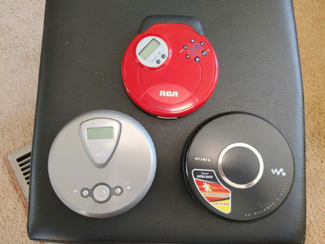 Three non working Discman  in Other in Leamington - Image 4