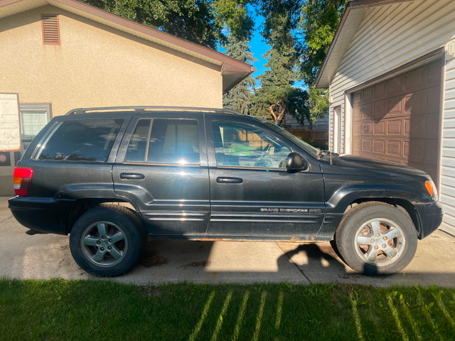 2004 Jeep Grand Cherokee Limited in Cars & Trucks in St. Albert - Image 2