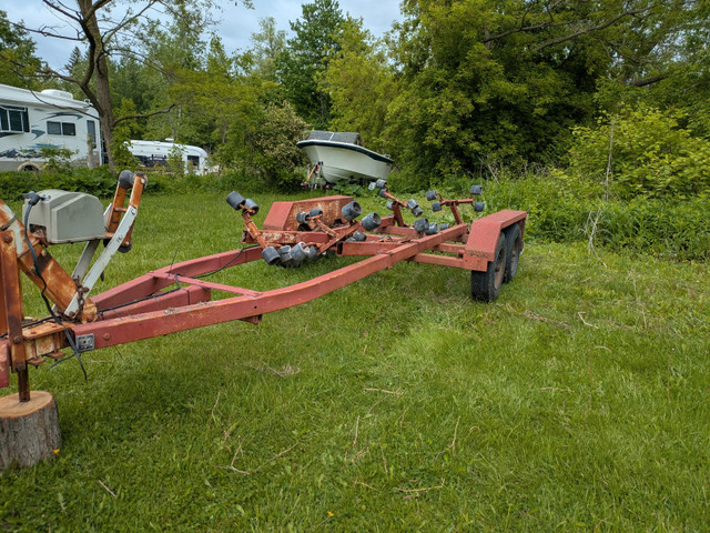Tandem boat trailer in Boat Parts, Trailers & Accessories in Markham / York Region