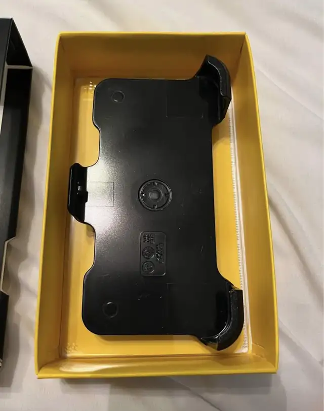 OtterBox Defender Belt Clip for iPhone 7 or iPhone 8 in Cell Phone Accessories in Regina - Image 3