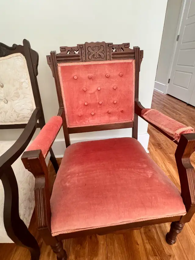 couch and chairs in Couches & Futons in Bedford - Image 6