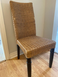 6 Wicker dining chairs