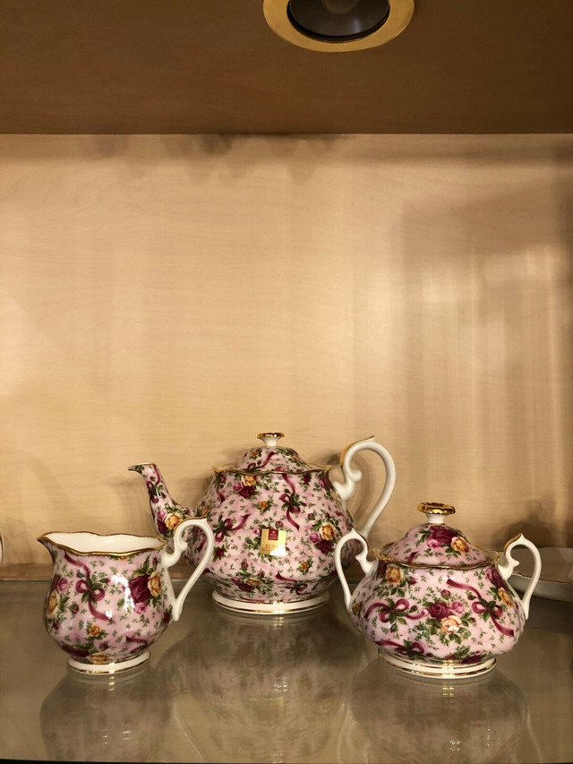 Royal Albert OCR ruby celebration pink chintz tea set in Arts & Collectibles in Mississauga / Peel Region