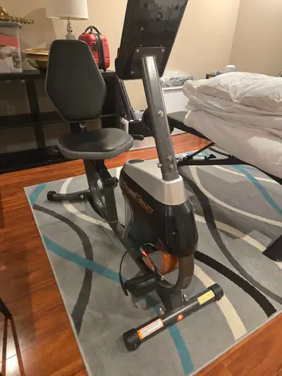 This pre-owned Fitness Reality recumbent exercise bike is an excellent choice for a comfortable, low...