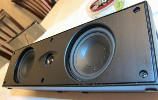 AR HC4 ACOUSTIC RESEARCH CENTER CENTRE SPEAKER HIGH QUALITY in Speakers in Ottawa - Image 3