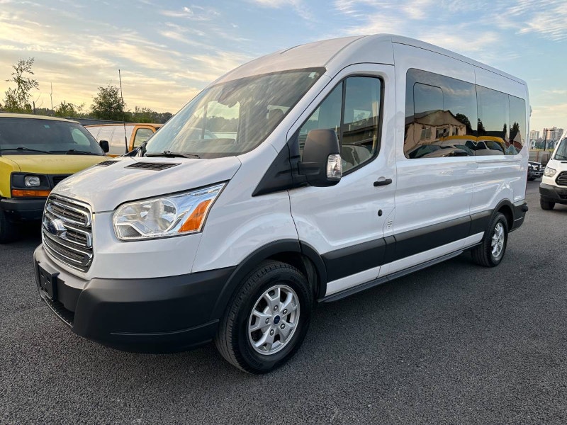 Ford transit passenger Cars & Trucks Grande Prairie Kijiji