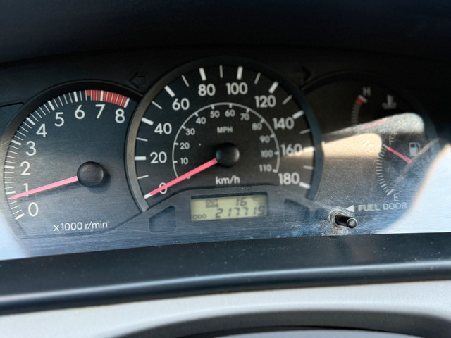 Toyota Corolla in Cars & Trucks in Mississauga / Peel Region - Image 4