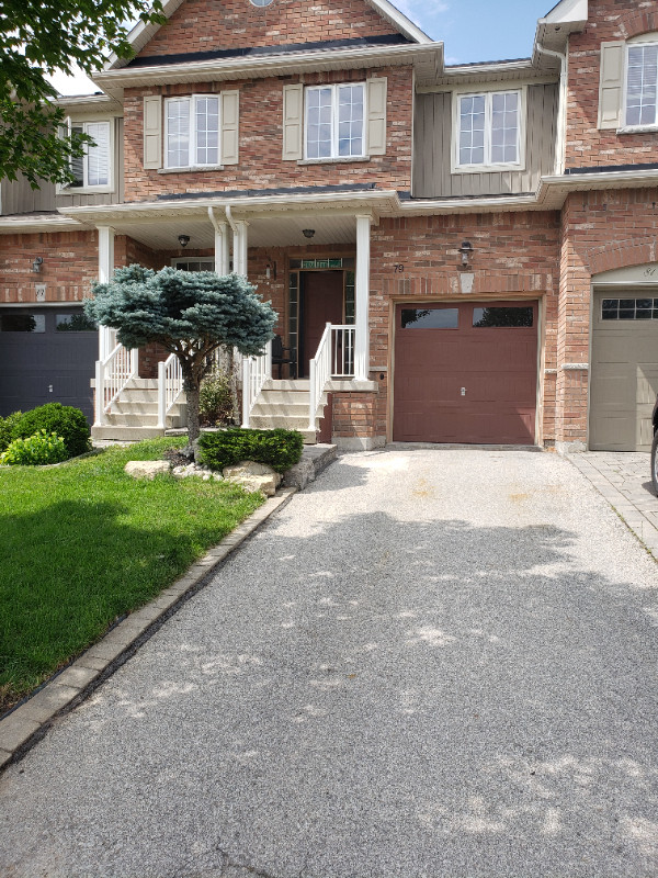 Premium Townhome for Sale in Waterdown in Houses for Sale in Hamilton