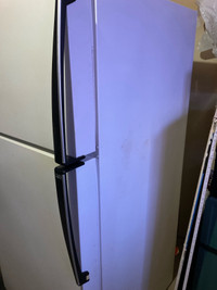 Refrigerator free for pickup   working condition 