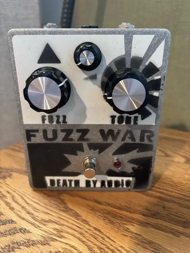 DBA Fuzz War in Amps & Pedals in London - Image 2