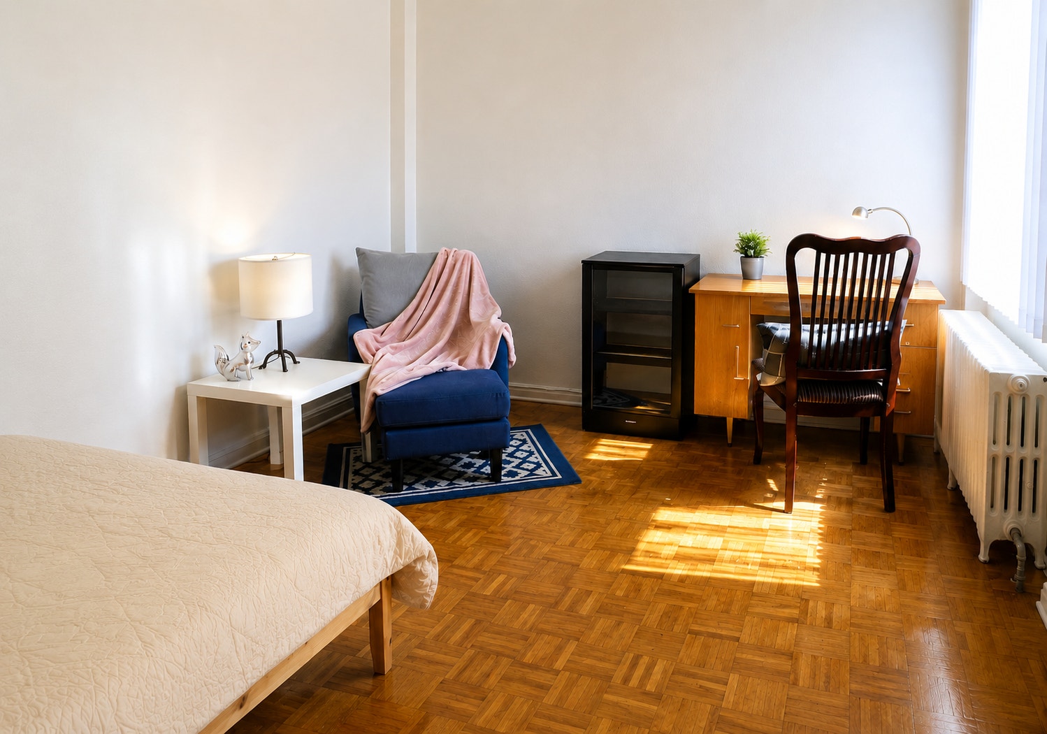 Furnished Studio Apt by McGill/ Downtown from Sep 1 — photo 1
