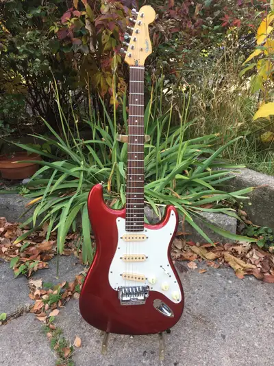 Fender 1985 made in Japan Stratocaster guitar, View more