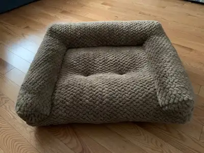 High Back  Sofa dog Bed ( Brand New), View more